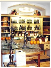 1994 - Stores Get Bigger and Better